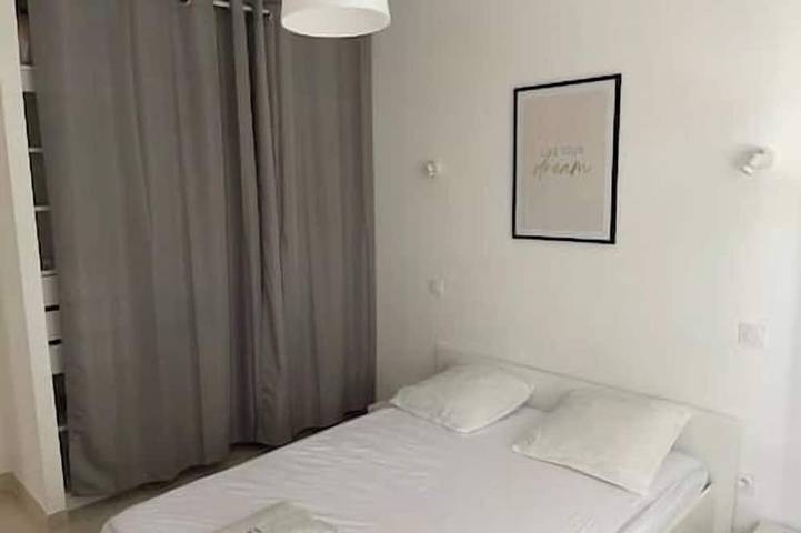 A completar in Aramon, Region de Nimes