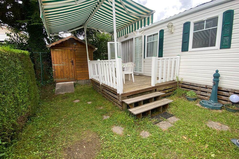 Mobile homes for 2 to 6 people from 315€ per week! in Allevard, Isère