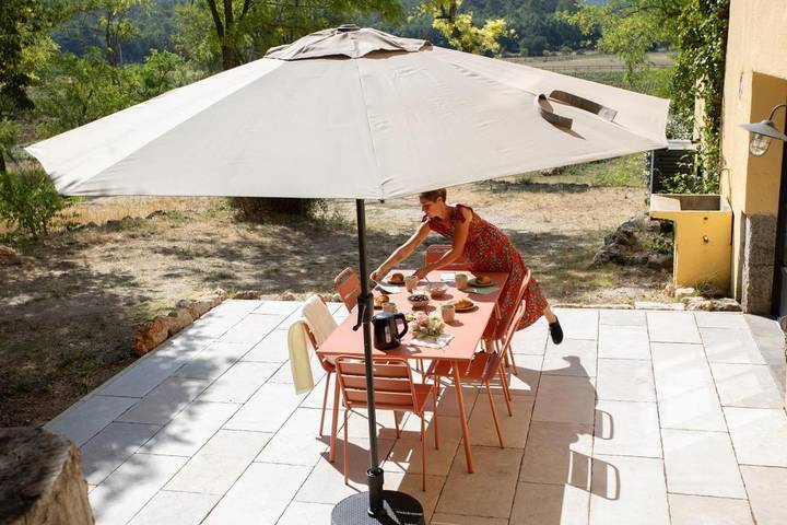 Gîte pour 6 personnes, avec piscine ainsi que jardin et vue à Gonfaron - 4