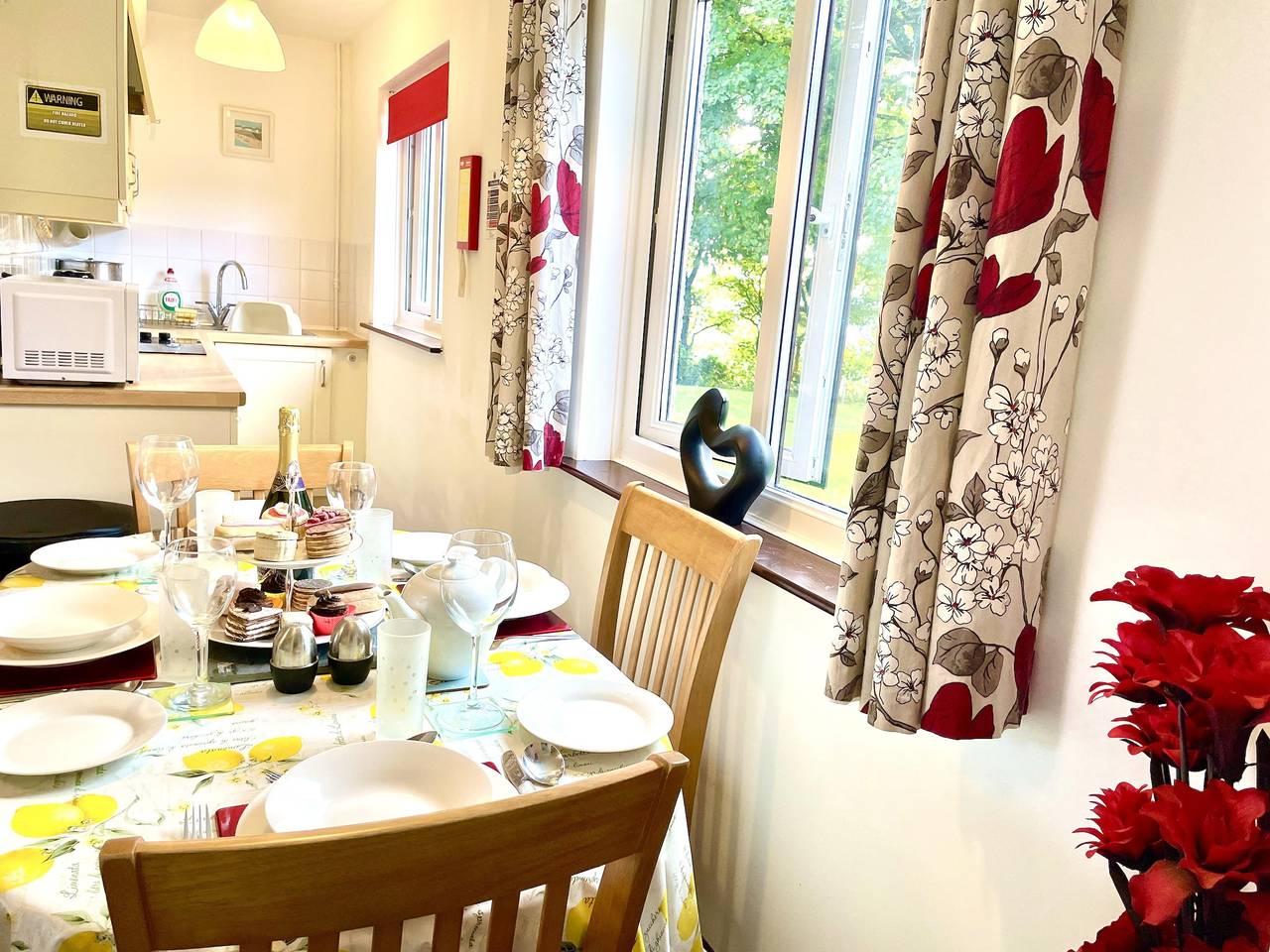 Saltwater Holiday Lodge - For Penzance & St Ives in Cornwall