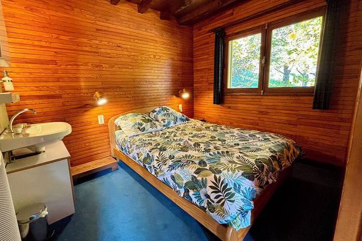 Gîte pour 9 personnes, avec jardin à Saint-Martin-sur-la-Chambre - 2