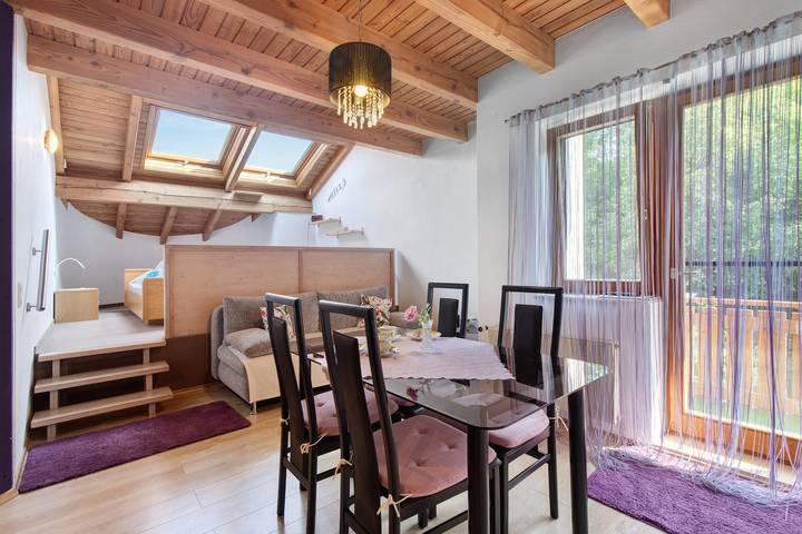 Entire apartment, Apartment 'D' with Shared Garden, Balcony and Wi-Fi in Lonsee, Lonsee Region