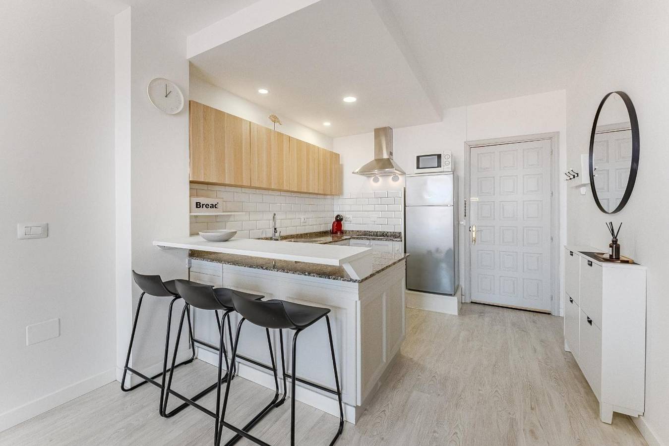 Apartamento entero, Apartamento Vacacional 'Drilasol 1 Habitación' con Piscina Compartida, Balcón y Wi-Fi in La Arena, Santiago del Teide