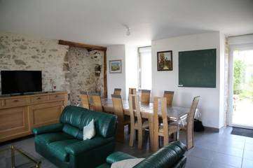 Gîte pour 10 personnes, avec terrasse et jardin dans La Chapelle-Largeau