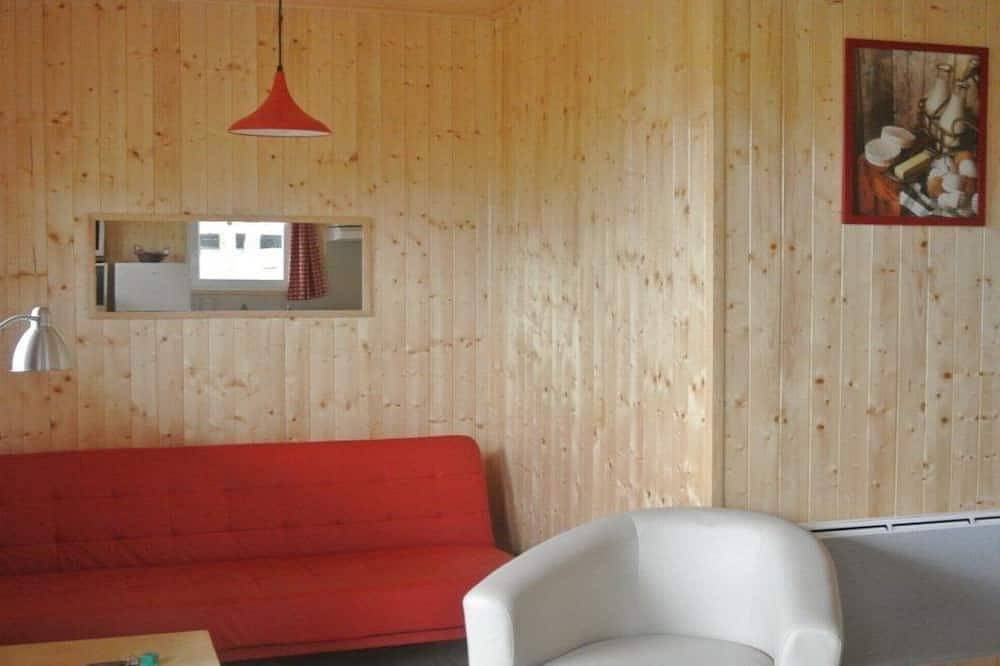 Chalet Les Pivoines de 40m2 + télévision + terrasse couverte - 1/5p in Peyrignac, Périgord Noir