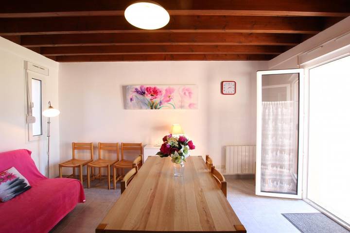 Gîte pour 8 personnes, avec Terrasse et Jardin à Surtainville