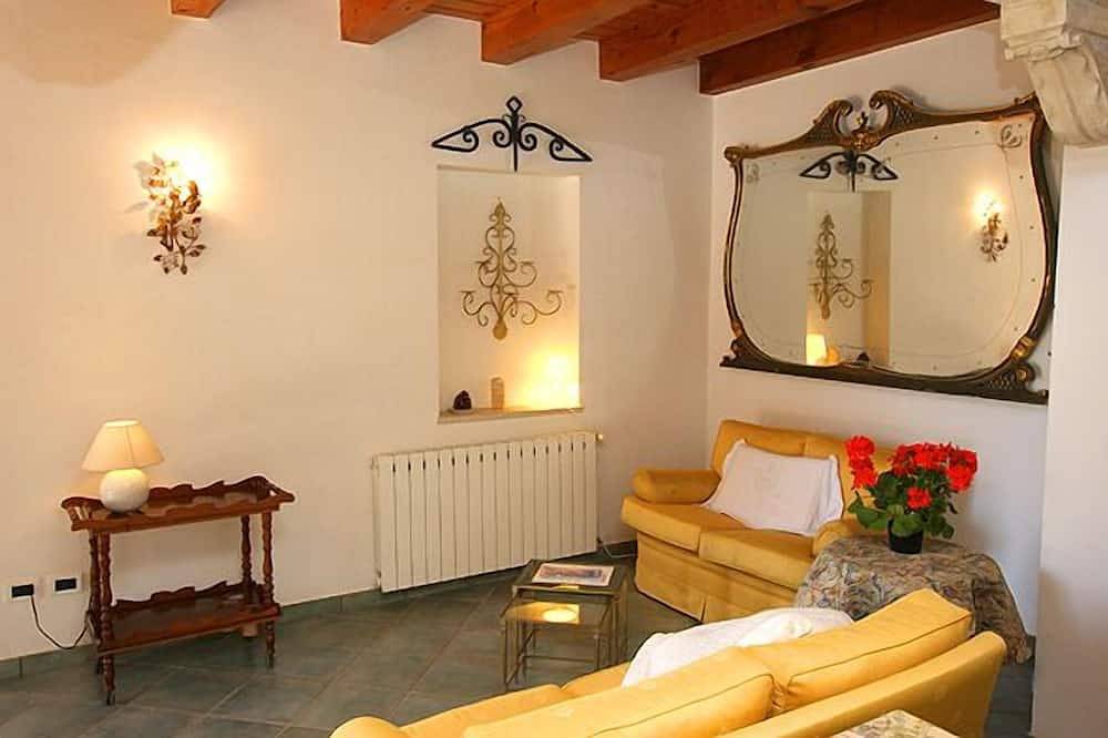 Sizilien von seiner schönsten Seite: Villa mit Gemeinschaftspool, Strandnähe in Isola (Italien), Syrakus