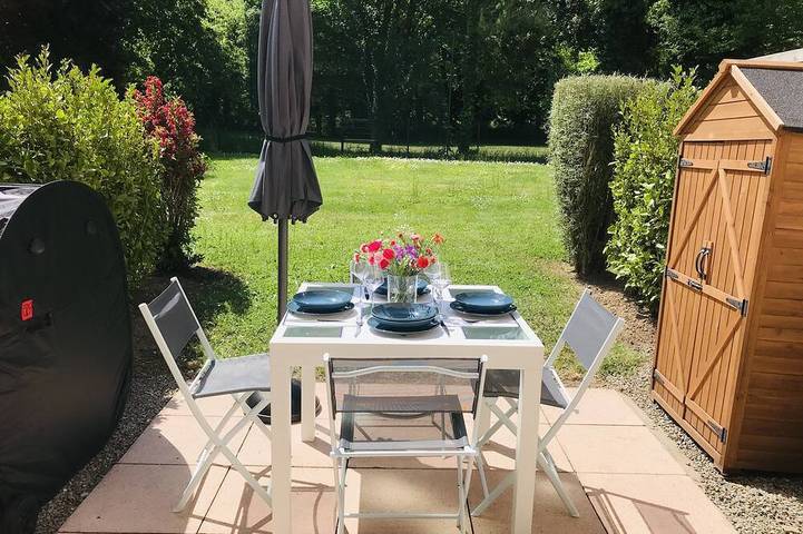 Maison de vacances pour 5 personnes, avec jardin ainsi que piscine et terrasse, animaux acceptés