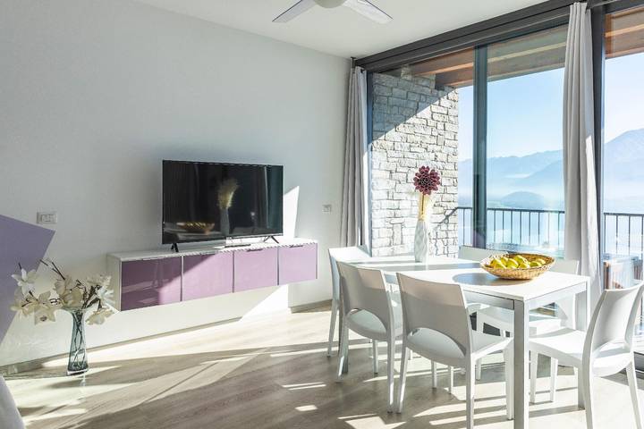 Appartamento vacanze per 6 persone, con giardino sul Lago di Como