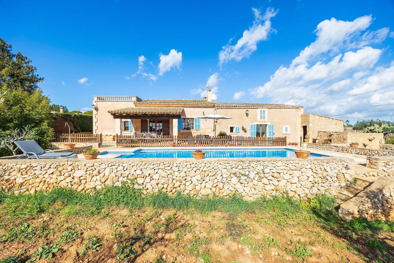 Villa 'Pascual Gran' with Mountain View, Private Pool and Wi-Fi in Manacor, East Majorca