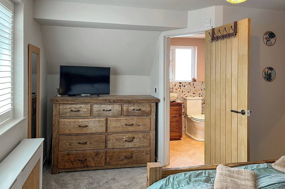 4 bedroom accommodation in Addingham, near Ilkley in Addingham, West Yorkshire