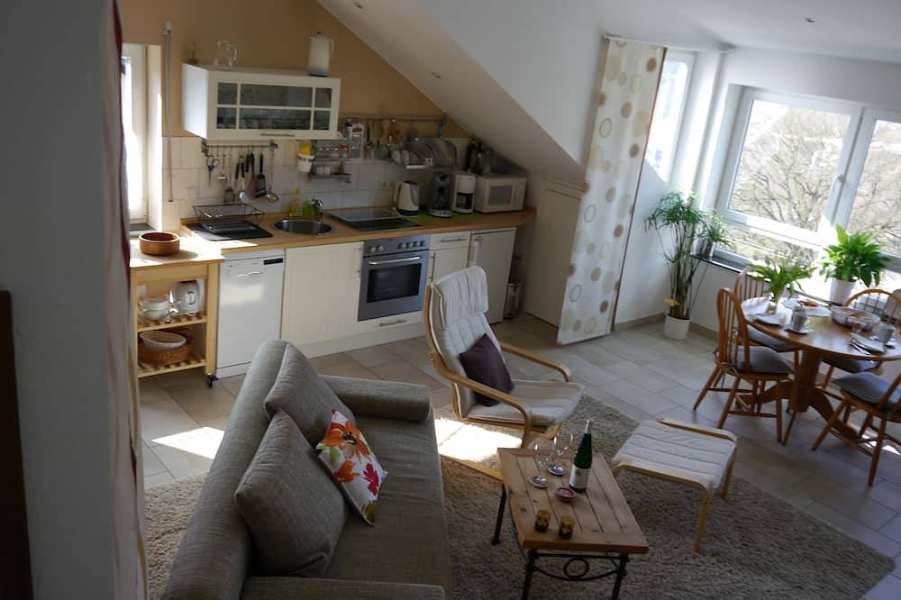Ganze Wohnung, Gemütliches Appartement mit toller Aussicht  für 2 Personen in Bullay, Traben-Trarbach und Umbegung
