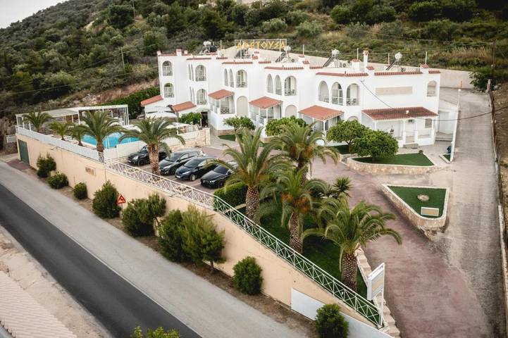 Ferienhaus für 2 Personen, mit Balkon und Terrasse sowie Whirlpool und Garten in Tolo - 4