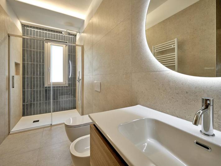 Ferienwohnung für 4 Personen, mit Balkon/Terrasse und Pool in Garda - 3