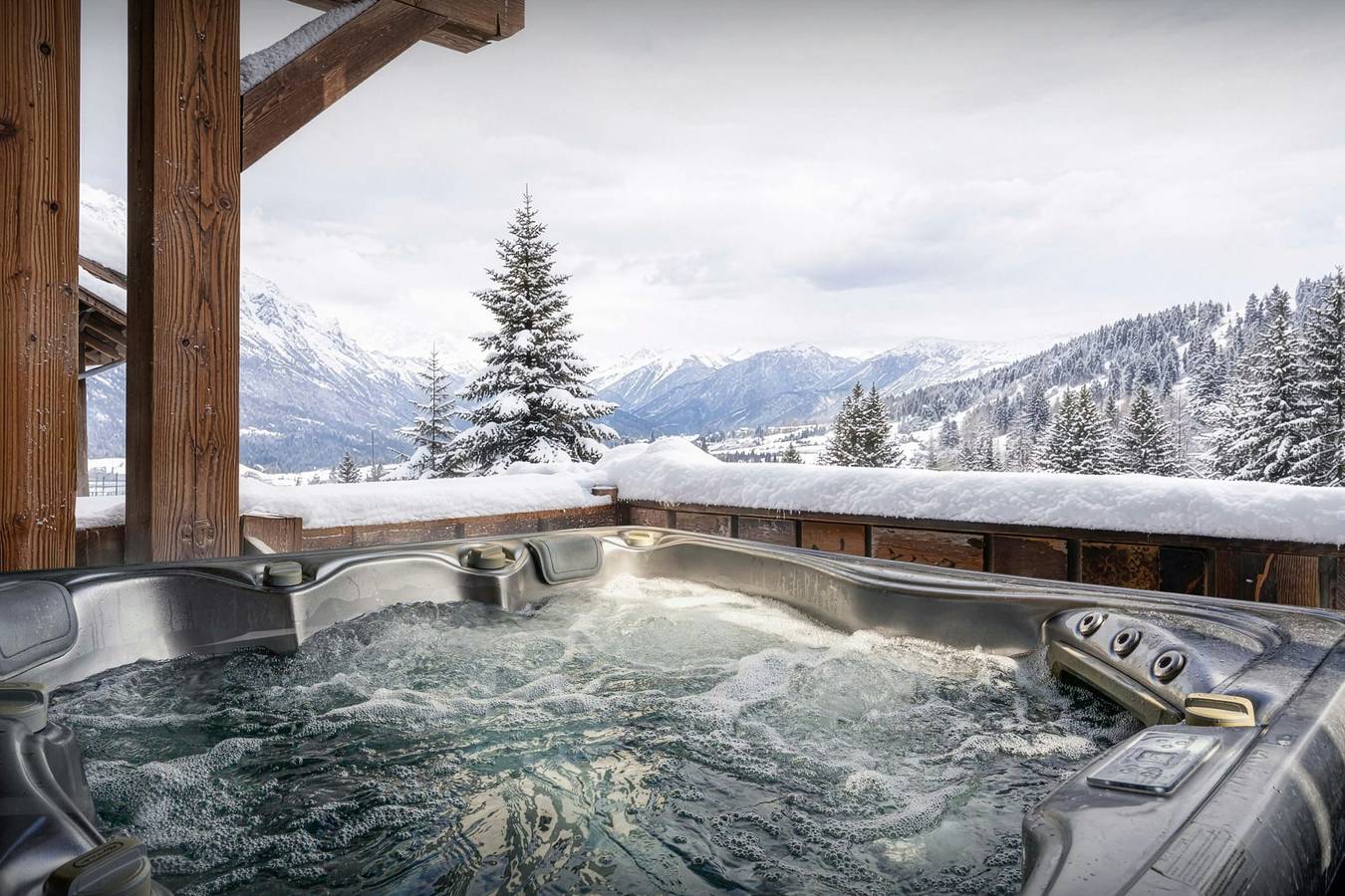 Superb chalet for 14 with hot tub, steam room and sauna - Ovo Network in Cordon, Pays du Mont-Blanc