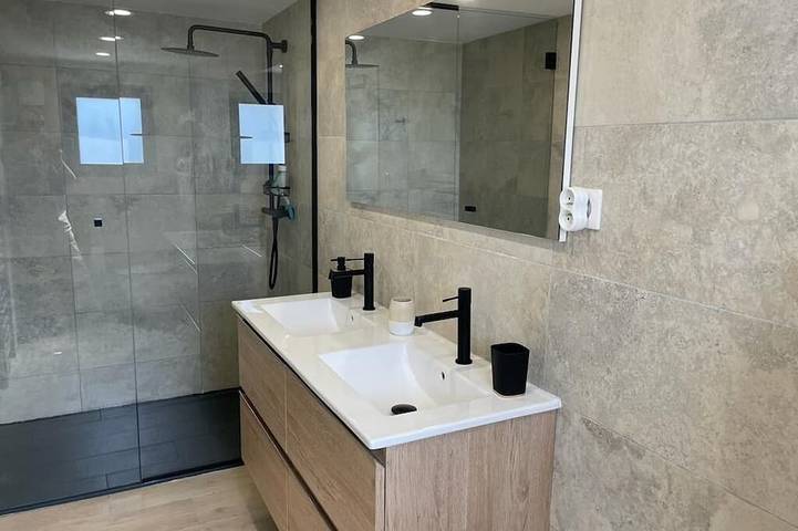 Gîte pour 4 personnes, avec jardin et terrasse à Albitreccia - 4