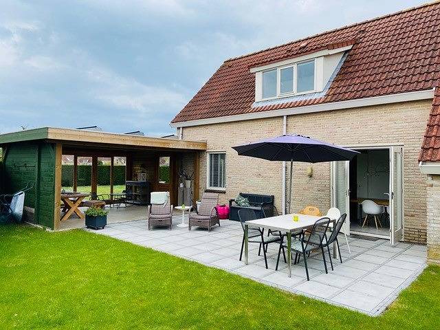 Strandhaus für 6 Personen, mit Balkon/Terrasse und Terrasse in Breskens