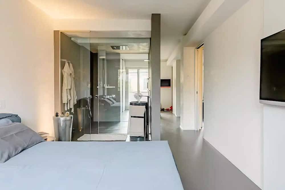 Entire apartment, Pieno centro storico a poche centinaia di metri dal mare, appartamento di 95 mq  in Pesaro, Valle del Metauro