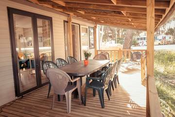 Camping pour 8 personnes, avec piscine à Puget-sur-Argens