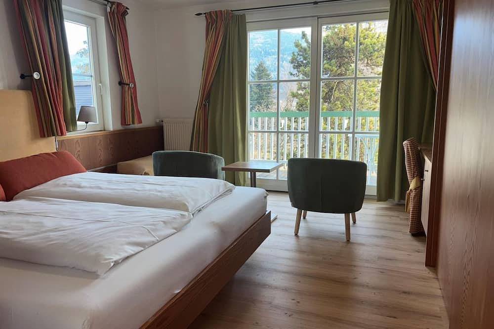 Ganze Wohnung, Familienzimmer Haupthaus oder Landhaus - Seehotel & Seecamping Hoffmann in Steindorf am Ossiacher See, Oberkärnten