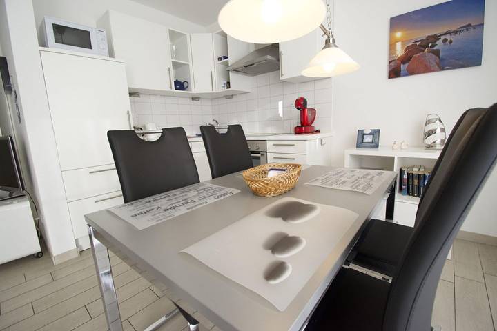 Ferienwohnung für 3 Personen, mit Garten in Norddeich Mole - 2