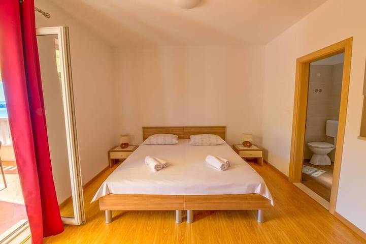 Ganze Wohnung, Karla - Studio in Polače, Balkon mit seitlichem Meerblick in Mljet