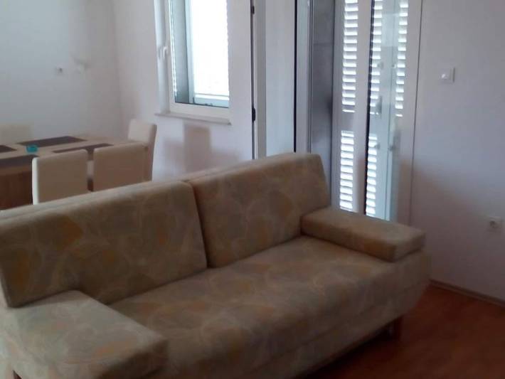 Apartament wakacyjny dla 6 osób, z Balkon w Karlobag