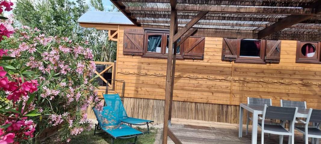 Location de vacances pour 2 personnes, avec vue ainsi que terrasse et jardin dans Bac du sauvage - 4