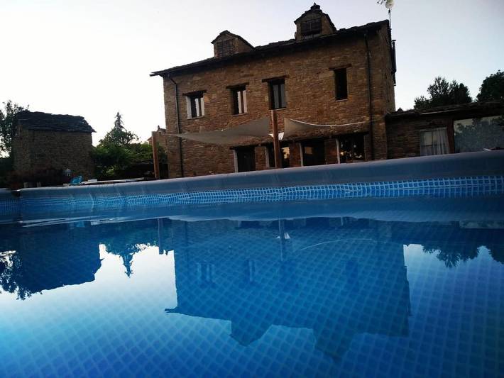 Casa rural con piscina para 4 personas, con terraza además de piscina y jardín en Pirineo Aragonés - 4