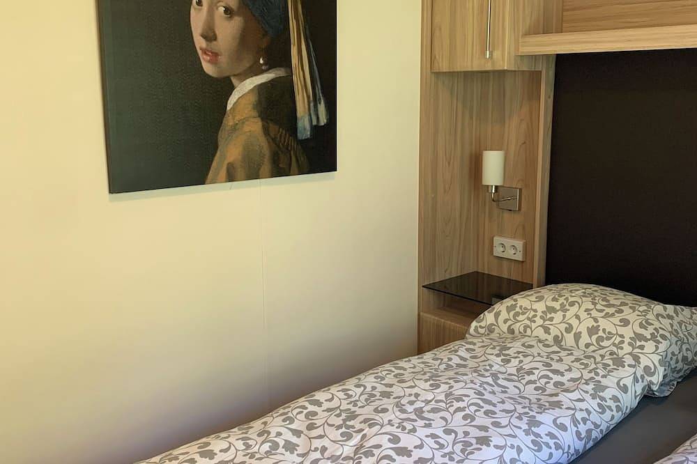 Prachtig en luxe chalet voor 4 personen 500 m van zee . in Petten, Nederlandse Noordzeekust