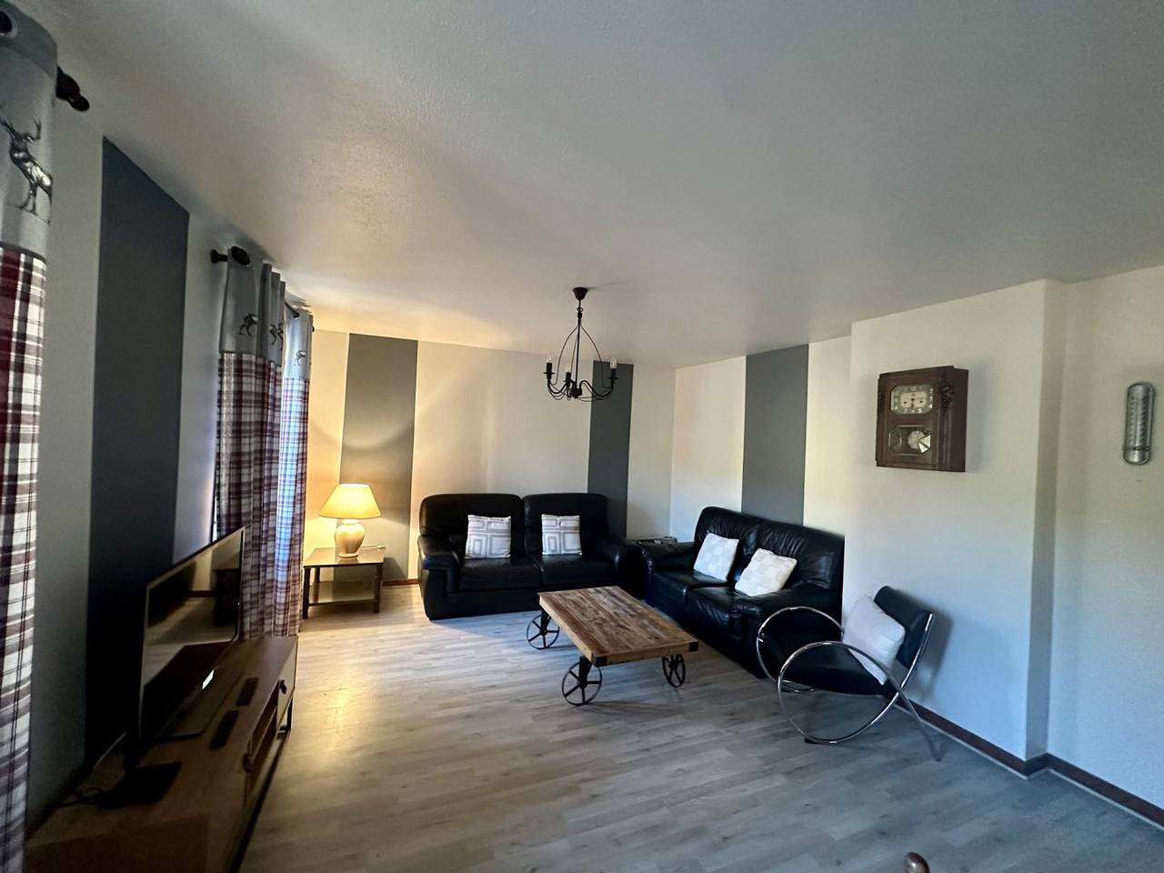 Gîte pour 4 personnes in Les Chalesmes, Jura Francais