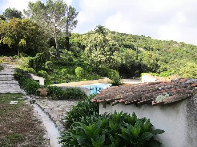 Villa pour 9 personnes, avec piscine et vue à Hyeres - 3