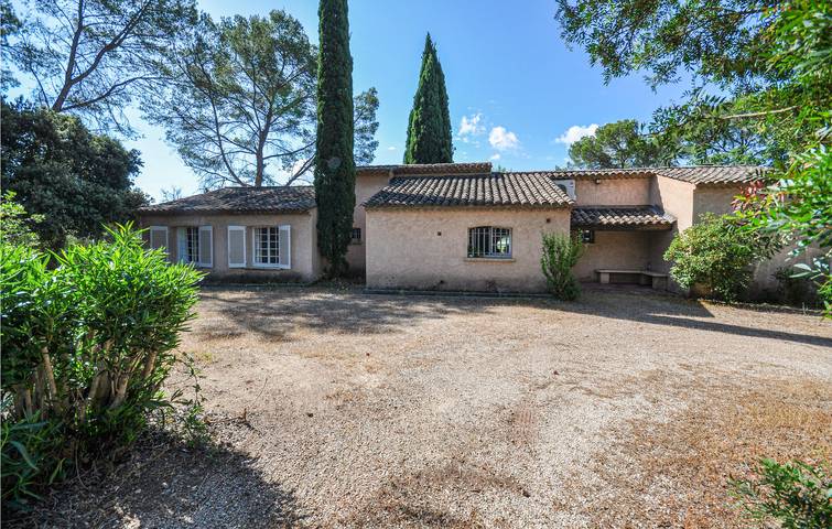 Location de vacances pour 10 personnes, avec piscine ainsi que terrasse et vue à Gonfaron - 2
