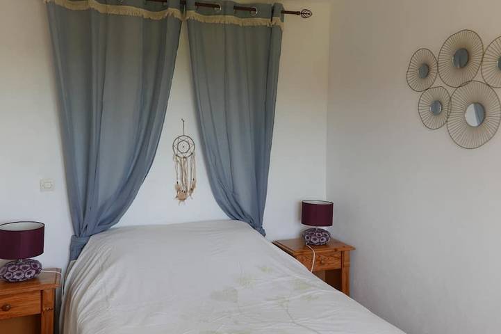 Gîte pour 4 personnes, avec piscine à Viviers - 2