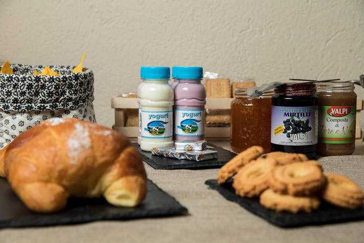 Chambre d’hôte pour 2 personnes, avec vue ainsi que jardin et terrasse, animaux acceptés à Aoste - 2