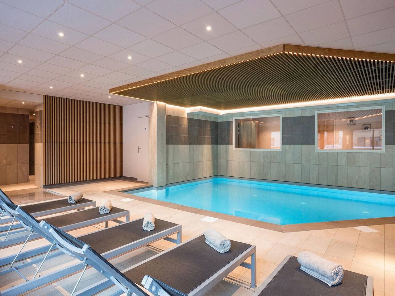 Entire apartment, Apartment in Beaufort with Spa & Mountain Views in Beaufort (Rhône-Alpes), Albertville region