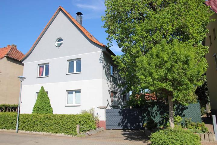 Ferienwohnung für 4 Personen, mit Balkon und Terrasse sowie Garten und Ausblick in Halberstadt - 3