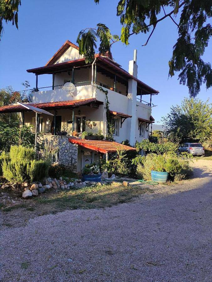 Apartamento para 4 personas, con vistas y jardín en Delfos