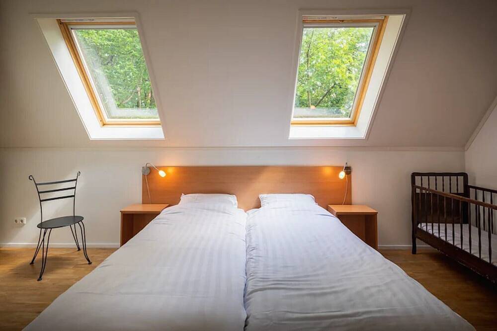 Geräumiger Rückzugsort im Wald mit Sauna in Kootwijk, Hoge Veluwe