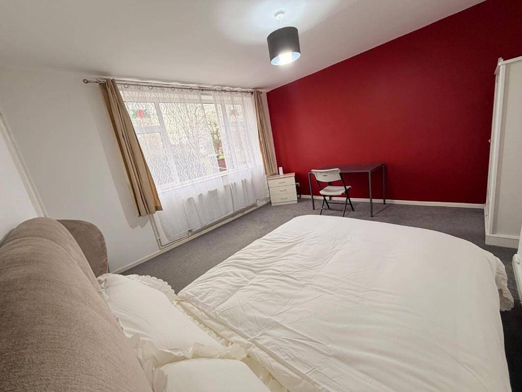 Encantadora habitación en Leicester con jardín y Wifi in Leicester, Heart of England