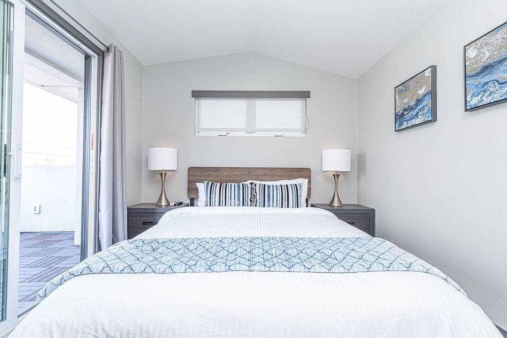 Loft for 10 Guests in Balboa Peninsula, Orange County