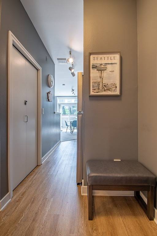 Apartment for 4 people, with yard and sauna as well as pool and hot tub in Seattle