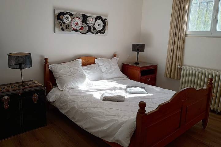Ganze Wohnung, Grand Appartement de 75m2, 2 Chambres et Jardin in Nîmes, Nimes und Umgebung