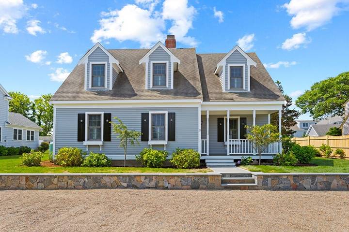 Vacation rental for 10 people, with hot tub in Cape Cod