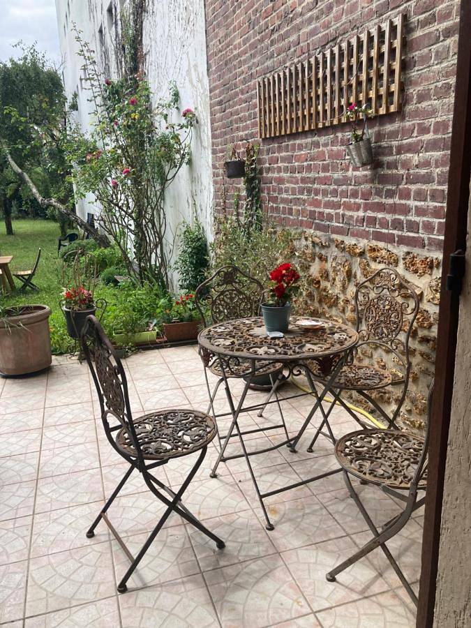 Appartement entier, One-Bedroom Apartment in Fontenay-sous-Bois, Val-de-Marne