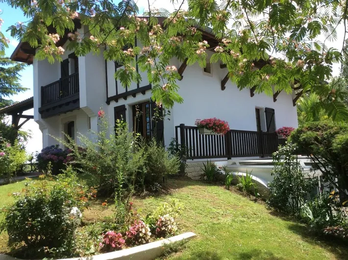 Apartamento de vacaciones para 3 personas, con jardín y vistas - 1