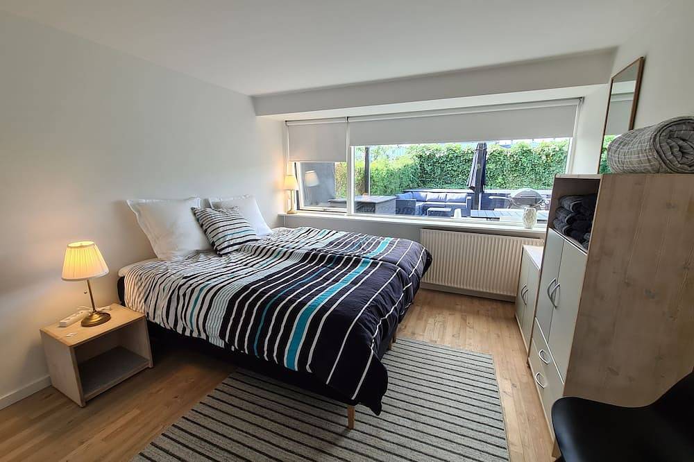 Geheel appartement, Townhouse with wooden terrace in Odense, Odense en omgeving