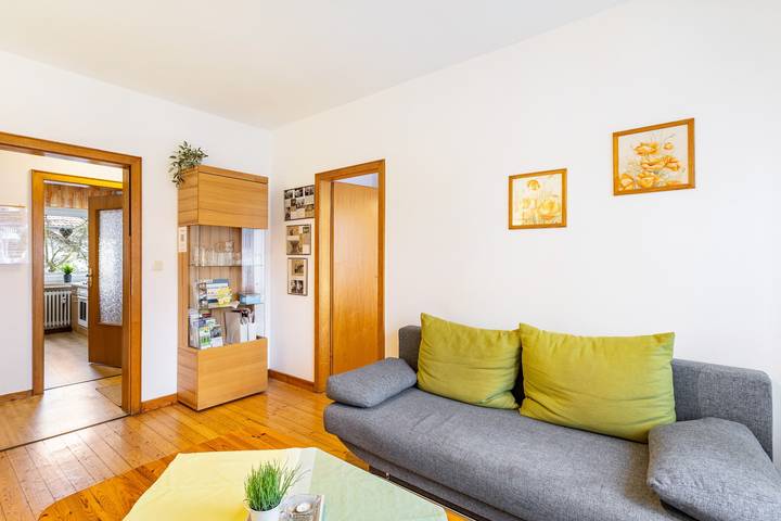Appartement entier, Appartement 'Am Kirchplatz' avec terrasse privée et Wi-Fi in Bad Wünnenberg, Arrondissement de Paderborn