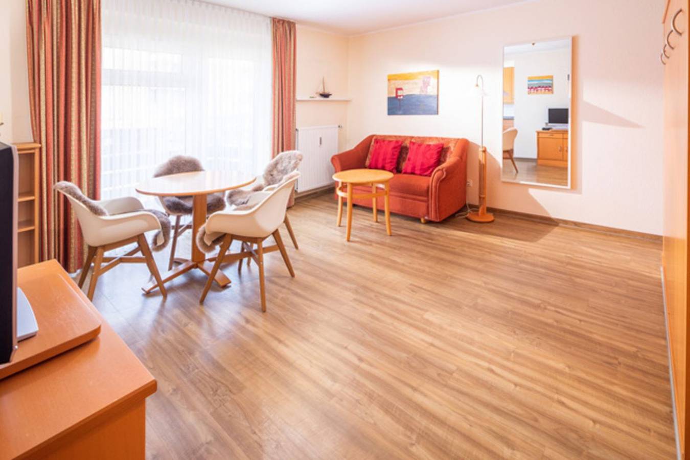 Ganze Wohnung, 1-Zimmer Appartement im Herzen von Juist mit Balkon zur Wilhelmstraße in Juist