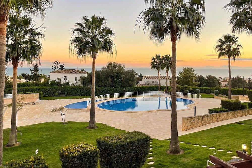 Cerro de Aguia, Albufeira, Moradia T2 c/ piscina in Albufeira e Olhos de Água, Faro Distrikt